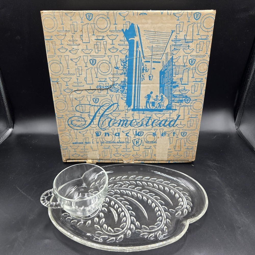 Vintage Federal Glass Co Homestead Snack Set 8 Pc Set Plates & cups Original Box